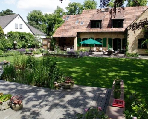 Ein Genießergarten mit Schwimmteich